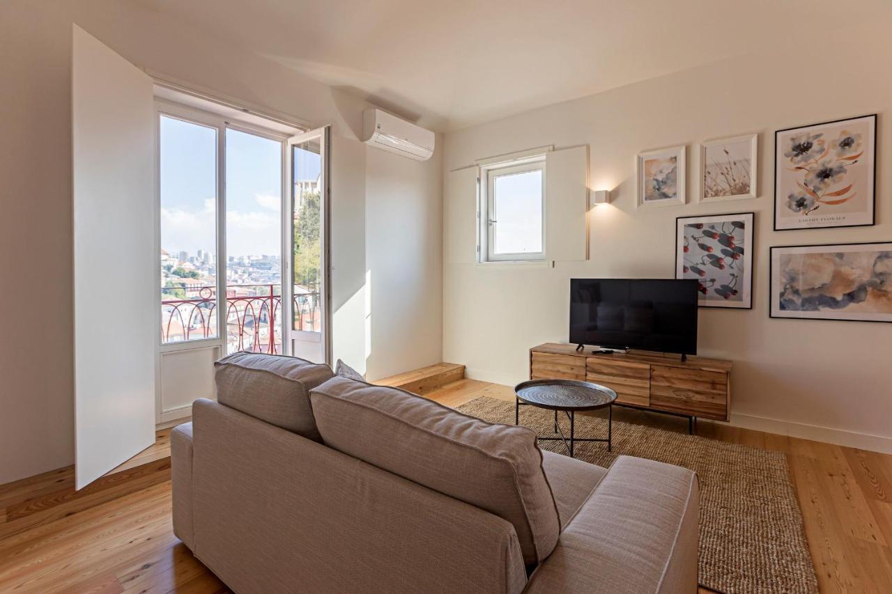 Wonderful Flat Near River W/ Ac By Lovelystay Porto Zewnętrze zdjęcie